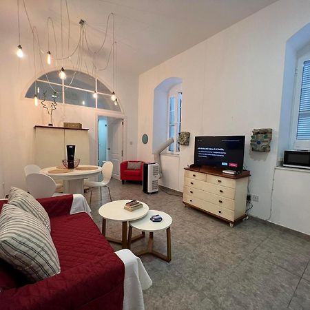 Budget-Friendly 1Br In The City Center Gibraltar Bagian luar foto
