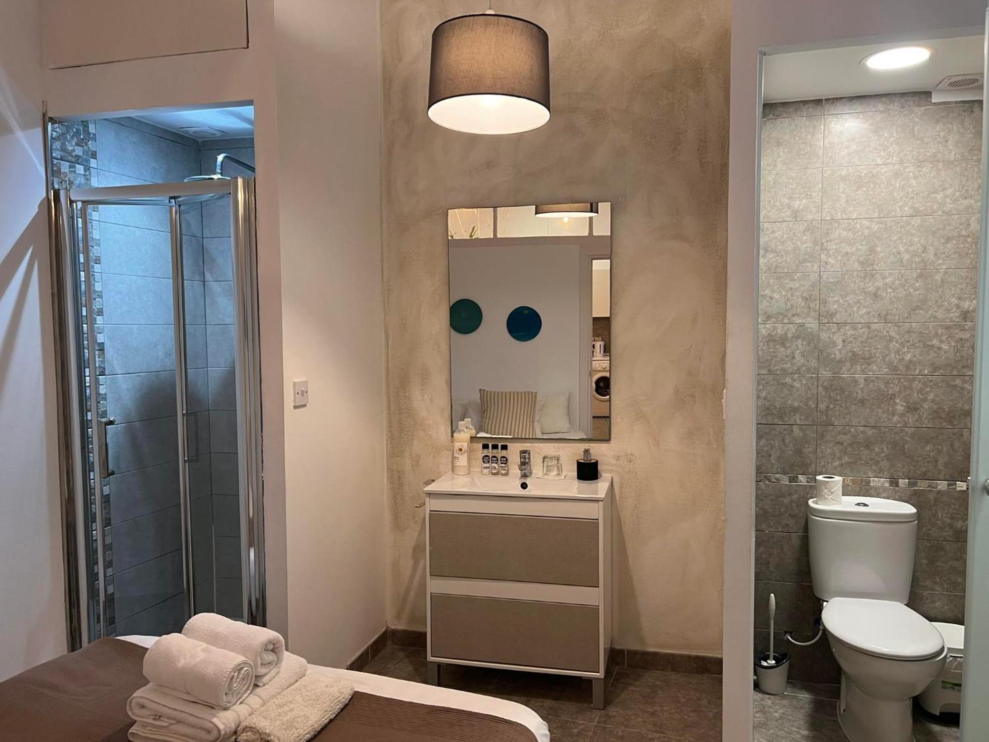 Budget-Friendly 1Br In The City Center Gibraltar Bagian luar foto